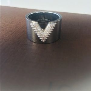 Women’s ring size 7 silver